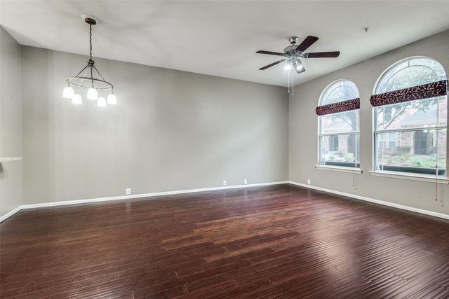 516 Legends Drive, Lewisville, TX 75057