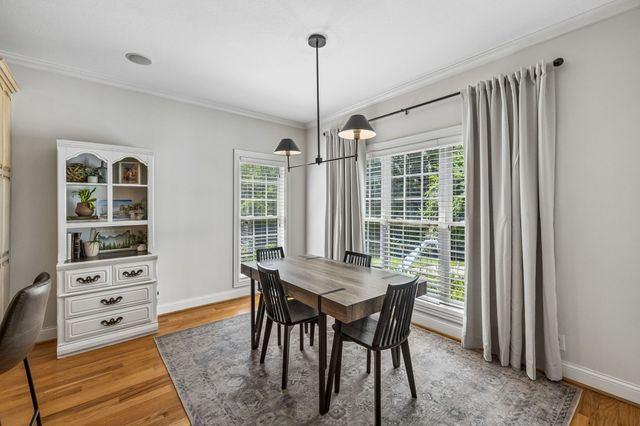 405 Lake Pointe Dr, Clarksville, TN 37043