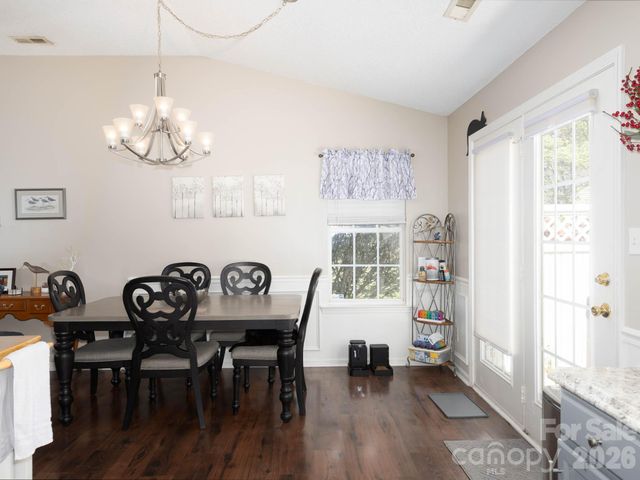 8110 Slickrock Circle, Charlotte, NC 28215