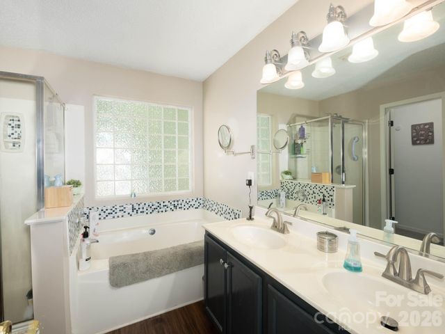 8110 Slickrock Circle, Charlotte, NC 28215