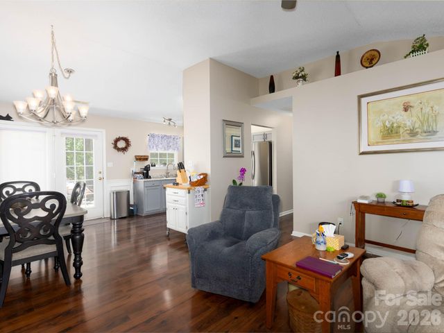 8110 Slickrock Circle, Charlotte, NC 28215