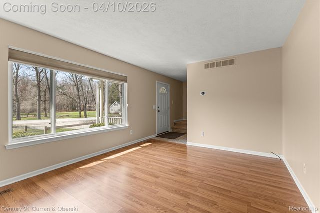 7545 Herbst Road, Genoa Township, MI 48114