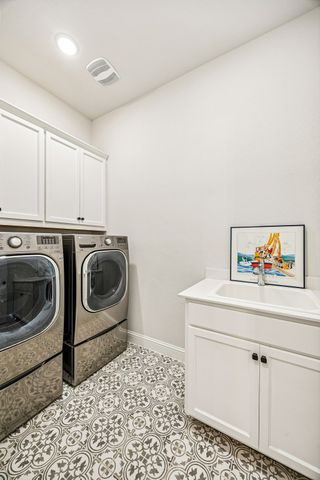 2712 Castlebridge, The Colony, TX 75056