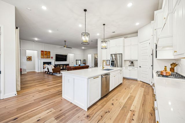 2712 Castlebridge, The Colony, TX 75056