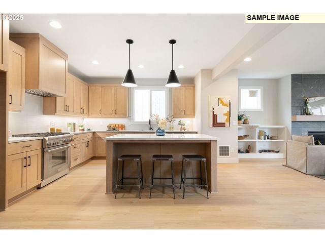 2803 Nw 114TH Ter, Portland, OR 97229