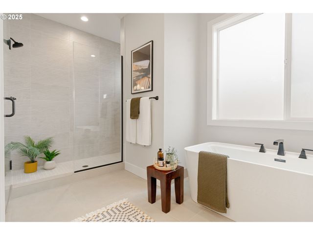 2803 Nw 114TH Ter, Portland, OR 97229