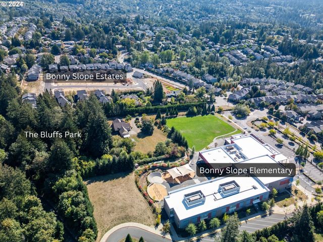 2803 Nw 114TH Ter, Portland, OR 97229