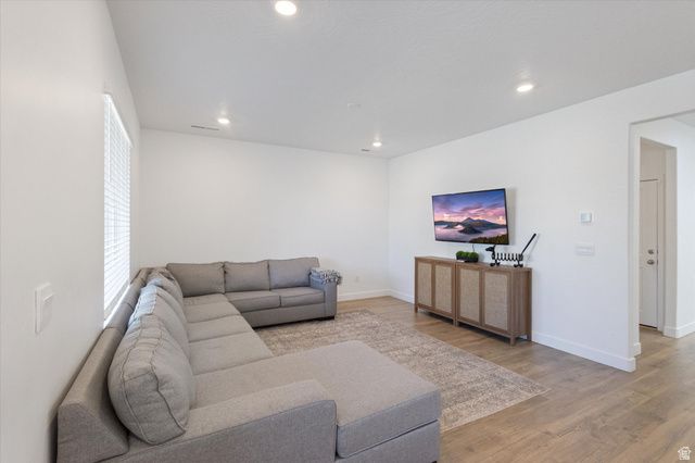 1604 S CEDAR MESA DR, Washington, UT 84780