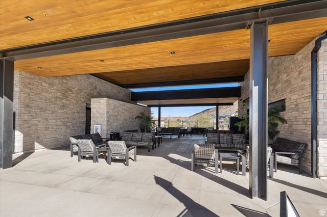 1604 S CEDAR MESA DR, Washington, UT 84780