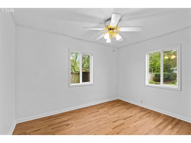 1360 TAFT St, Eugene, OR 97402