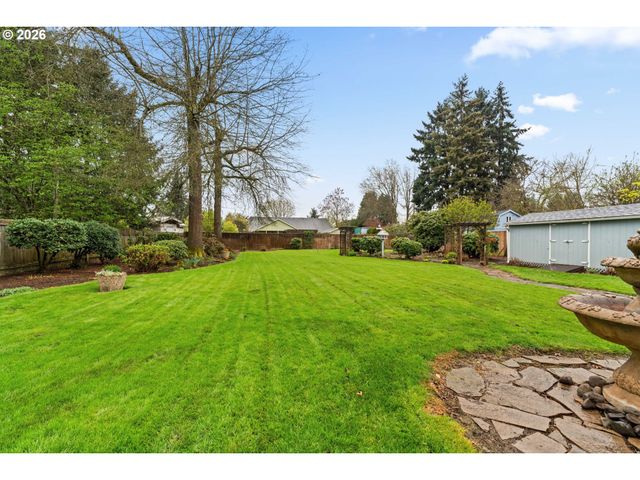 1360 TAFT St, Eugene, OR 97402