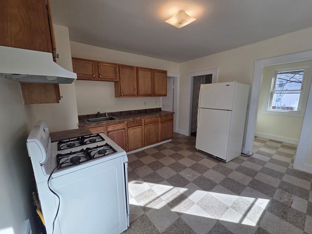 115-117 Northampton Ave, Springfield, MA 01109