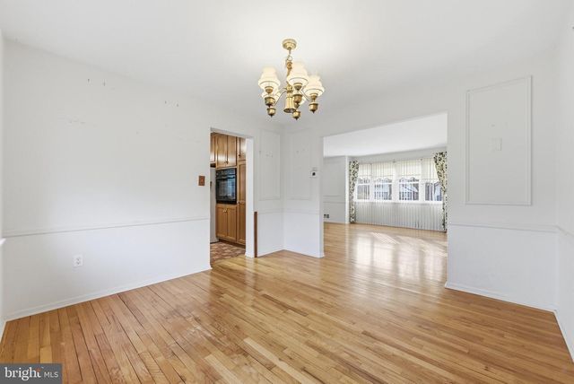 10 HAWTHORNE LN, East Windsor, NJ 08520