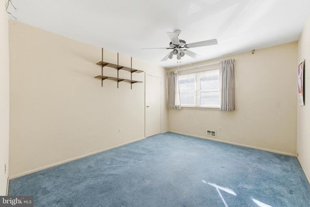 10 HAWTHORNE LN, East Windsor, NJ 08520