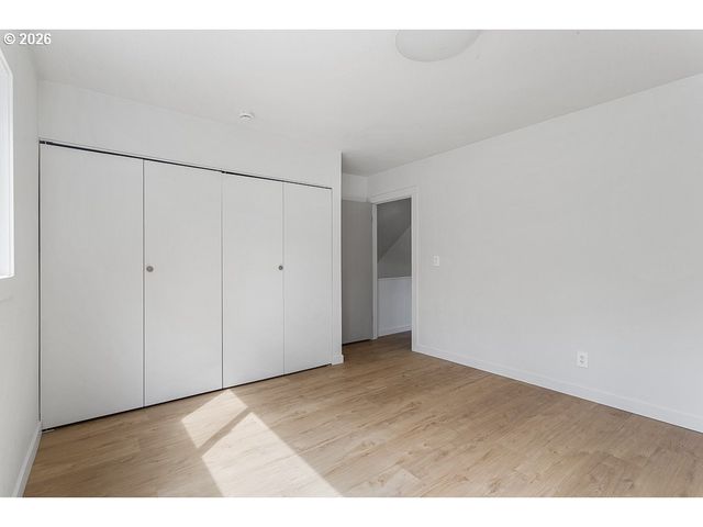 17766 Nw LAKEWAY Ct, Beaverton, OR 97006