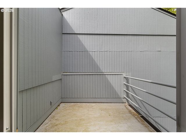 17766 Nw LAKEWAY Ct, Beaverton, OR 97006