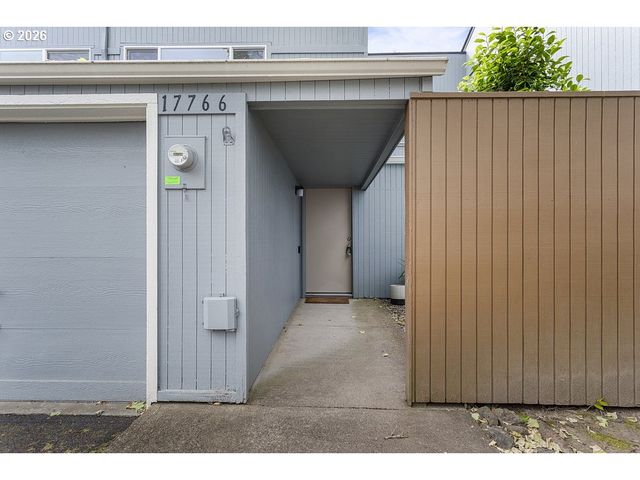 17766 Nw LAKEWAY Ct, Beaverton, OR 97006