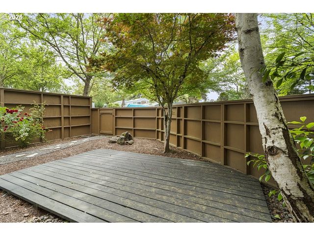 17766 Nw LAKEWAY Ct, Beaverton, OR 97006