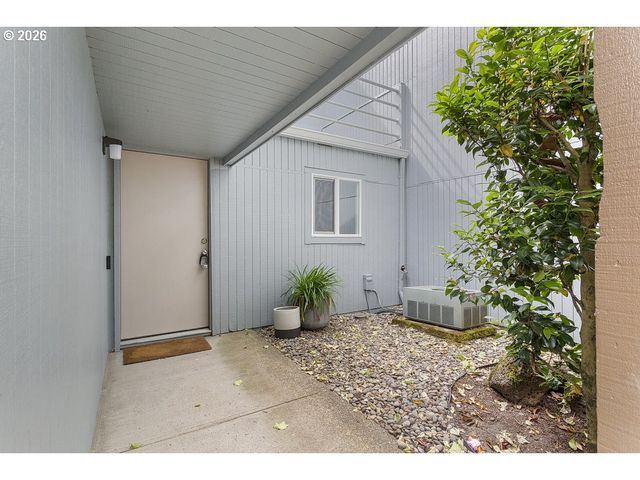 17766 Nw LAKEWAY Ct, Beaverton, OR 97006