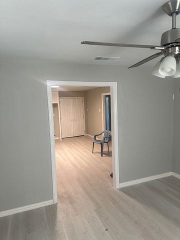 2923 Carpenter Avenue, Dallas, TX 75215