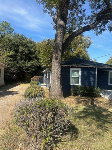 2923 Carpenter Avenue, Dallas, TX 75215