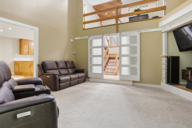 17 Spring Hill Road, Mont Vernon, NH 03057
