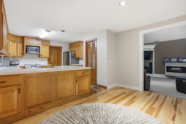 17 Spring Hill Road, Mont Vernon, NH 03057