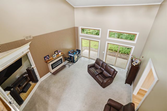 17 Spring Hill Road, Mont Vernon, NH 03057