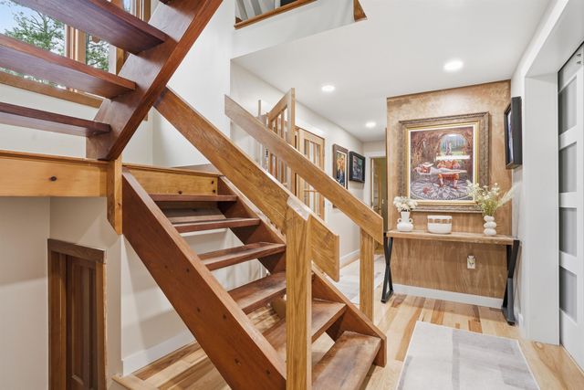 17 Spring Hill Road, Mont Vernon, NH 03057