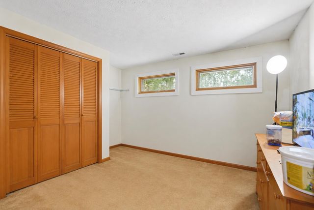 17 Spring Hill Road, Mont Vernon, NH 03057