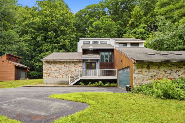 17 Spring Hill Road, Mont Vernon, NH 03057