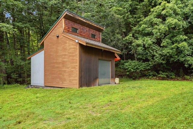 17 Spring Hill Road, Mont Vernon, NH 03057