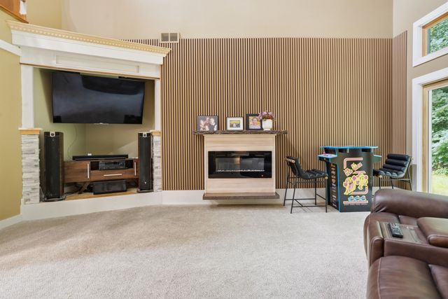 17 Spring Hill Road, Mont Vernon, NH 03057