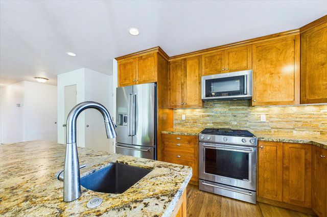 830 Holman Way, Fortuna, CA 95540