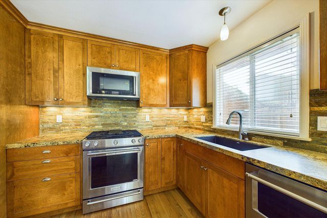 830 Holman Way, Fortuna, CA 95540