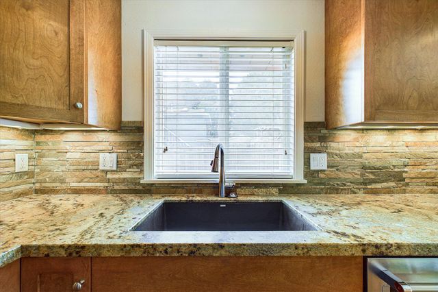 830 Holman Way, Fortuna, CA 95540