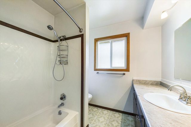 830 Holman Way, Fortuna, CA 95540