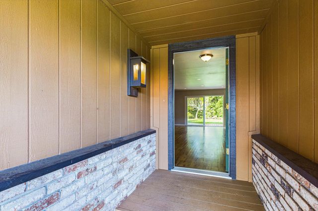 830 Holman Way, Fortuna, CA 95540