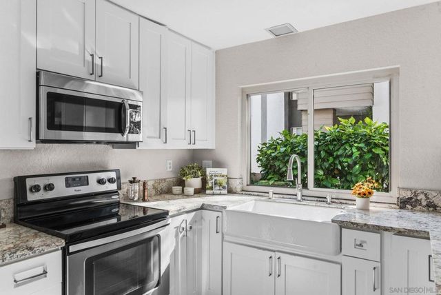 10251 Caminito Surabaya, San Diego, CA 92131