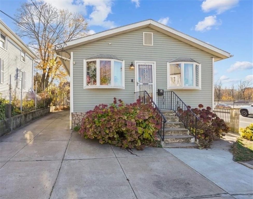 216 Wendell Street, Providence, RI 02909