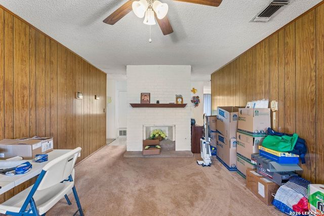6823 S Whitland, San Antonio, TX 78239