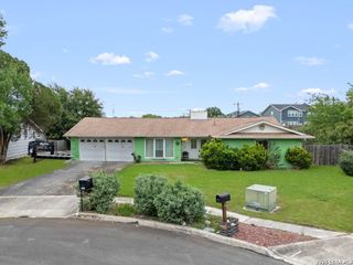 6823 S Whitland, San Antonio, TX 78239