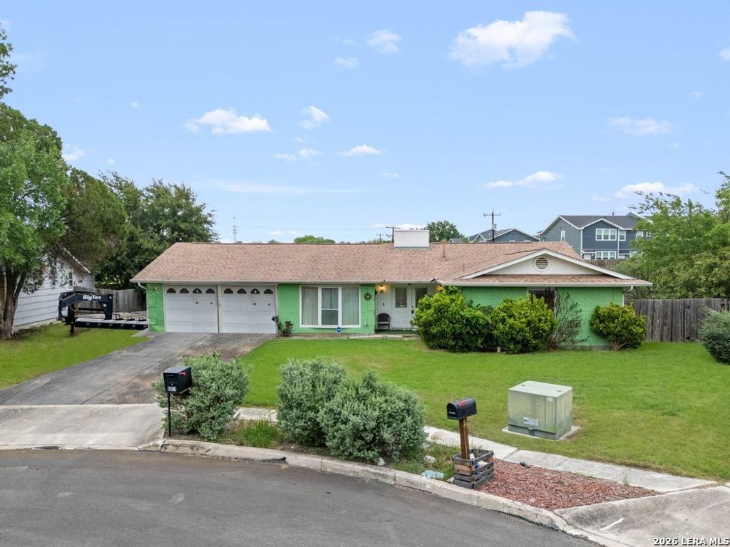 6823 S Whitland, San Antonio, TX 78239