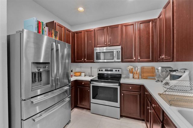 9410 GEORGIAN PARK LANE 105, Tampa, FL 33626