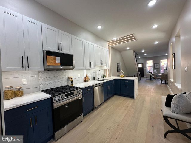 1822 S 16TH ST, Philadelphia, PA 19145