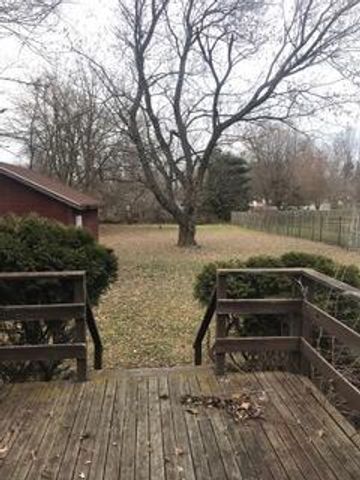 204 W Berry Avenue, Lansing, MI 48910