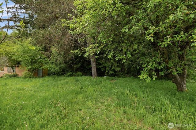1916 Key Peninsula Highway NW, Lakebay, WA 98349