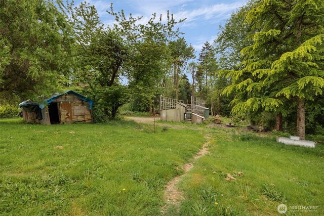 1916 Key Peninsula Highway NW, Lakebay, WA 98349
