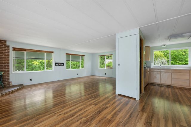 1916 Key Peninsula Highway NW, Lakebay, WA 98349