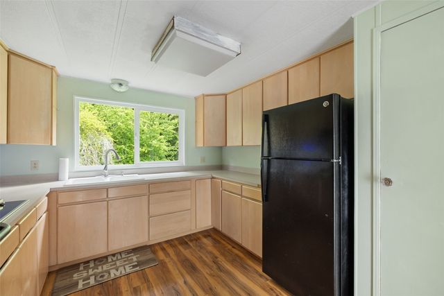 1916 Key Peninsula Highway NW, Lakebay, WA 98349